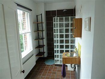 Arthouse Canterbury-free Secure Parking * Canterbury